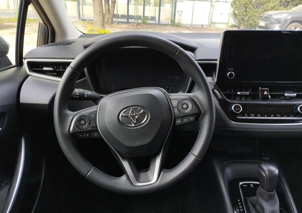 Toyota Corolla cena 97900 przebieg: 27192, rok produkcji 2022 z Suraż małe 379